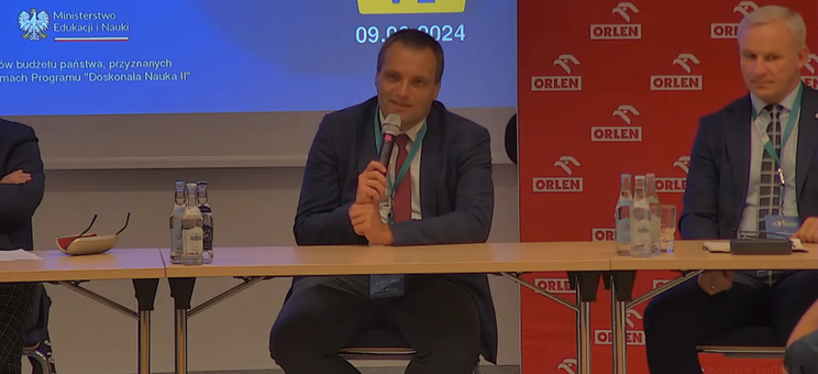on photo:  prof. Dominik Strzałka 