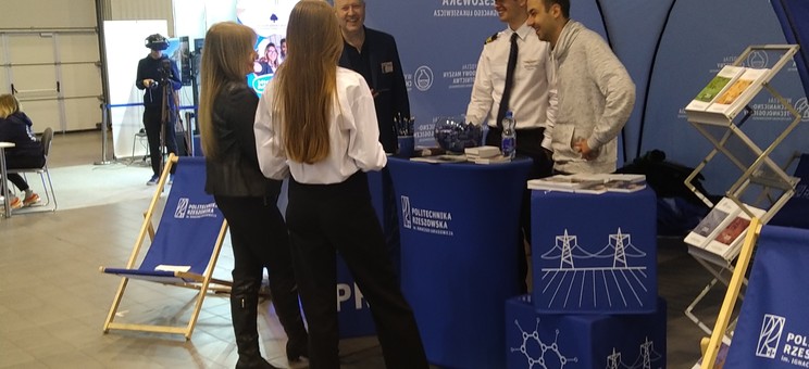 Rzeszów University of Technology stand
