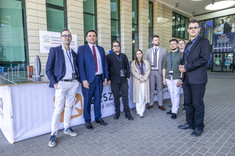 Pracownicy PRz nw wystawie